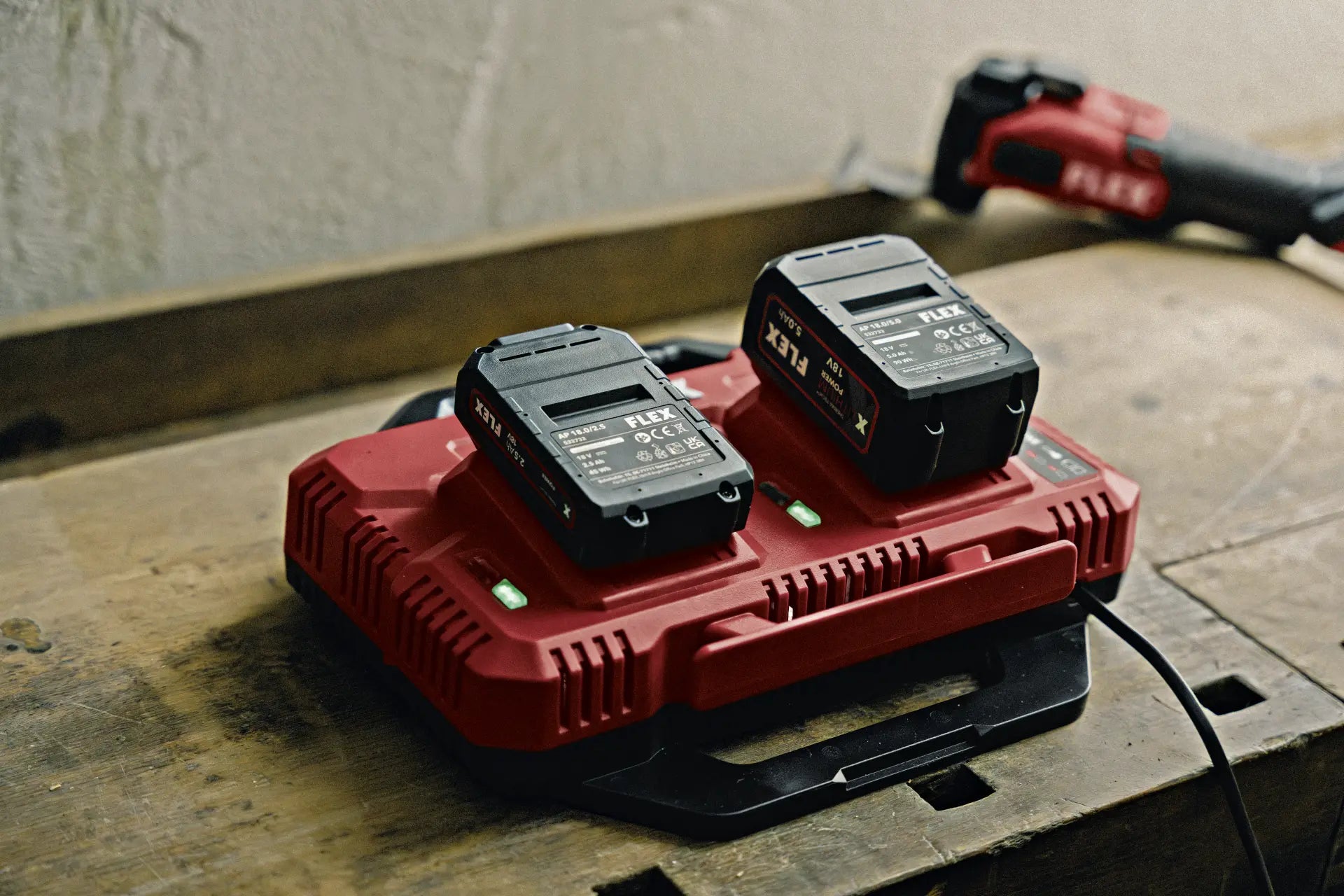 12/18 V Dupli Punjač CA SP 2x 12/18