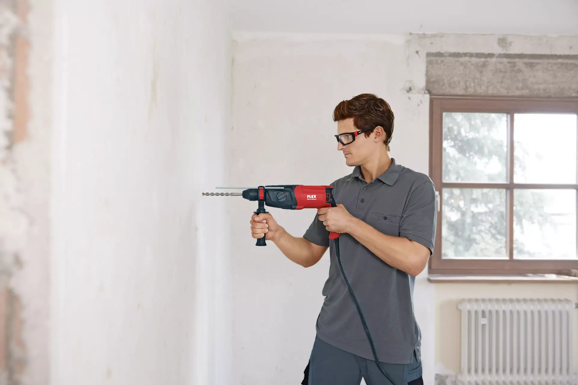 Udarna Bušilica CHE 2-28 SDS-Plus